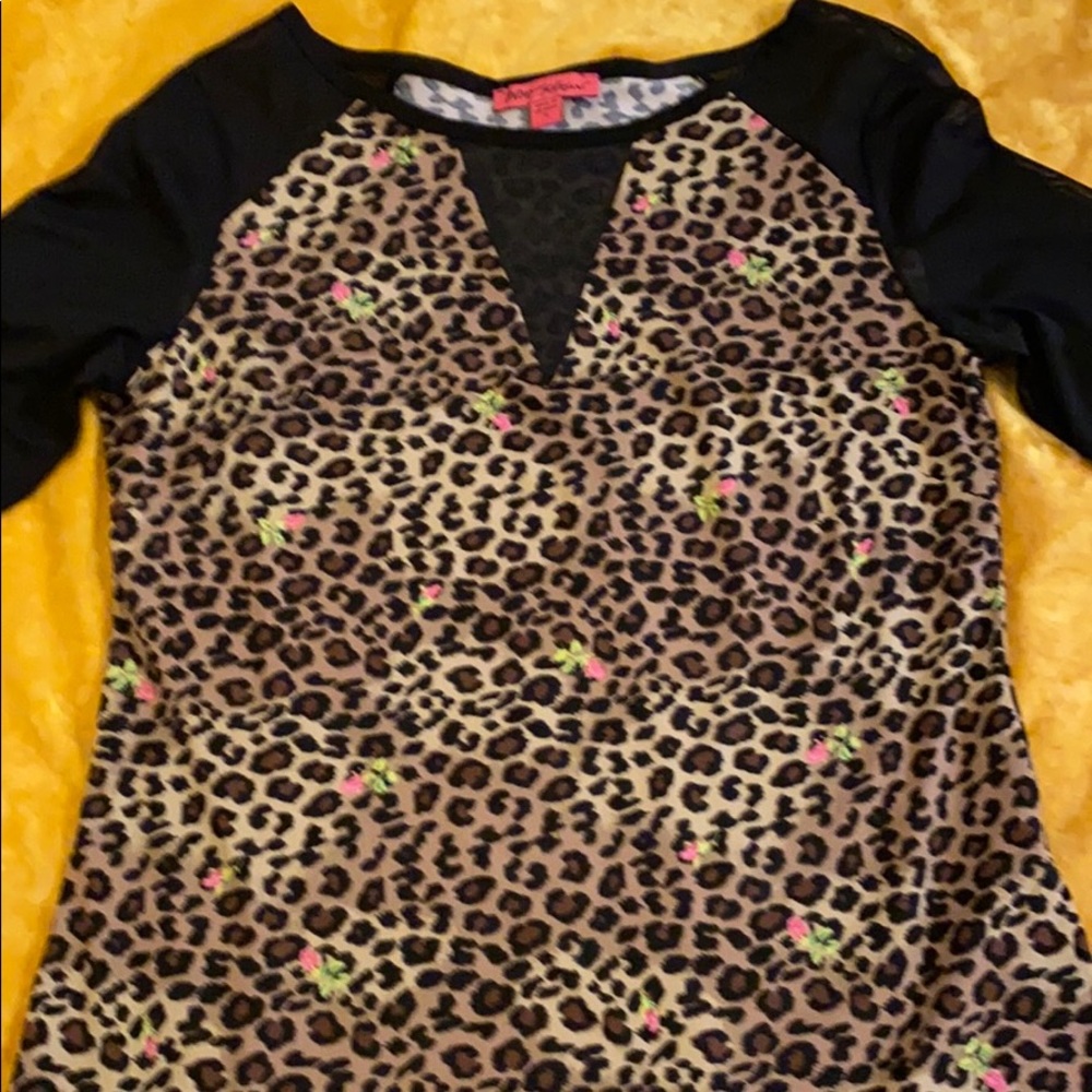 Betsey Johnson -Long sleeve leopard blouse